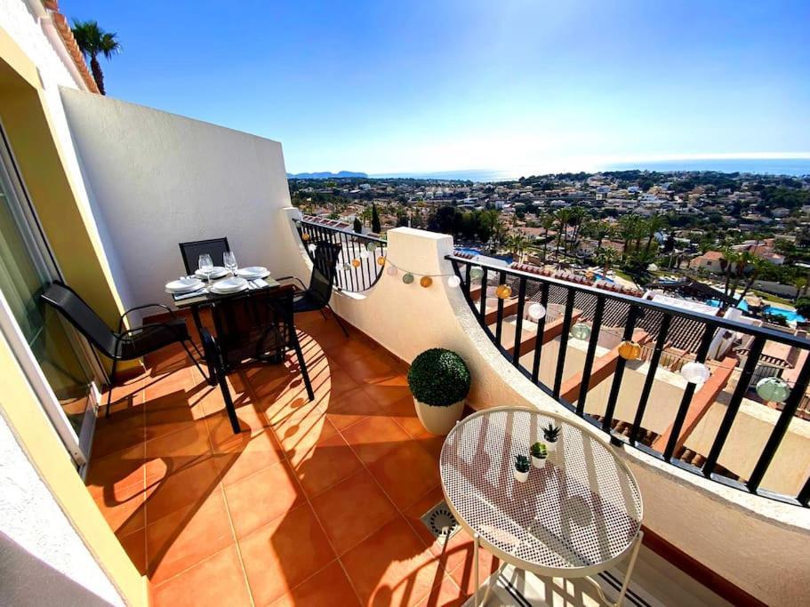 Canario Apartment - Imperial Park - Sea View, 6 Pools, Terrace Калпе Екстериор снимка
