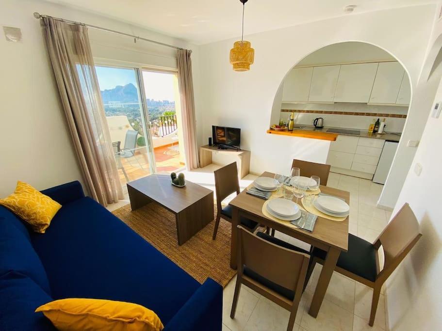 Canario Apartment - Imperial Park - Sea View, 6 Pools, Terrace Калпе Екстериор снимка